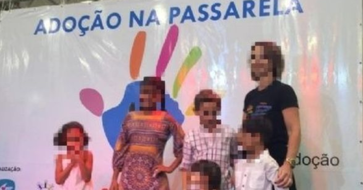 ninos-ofrecidos-adopcion-polemico-desfile-brasil-3.png