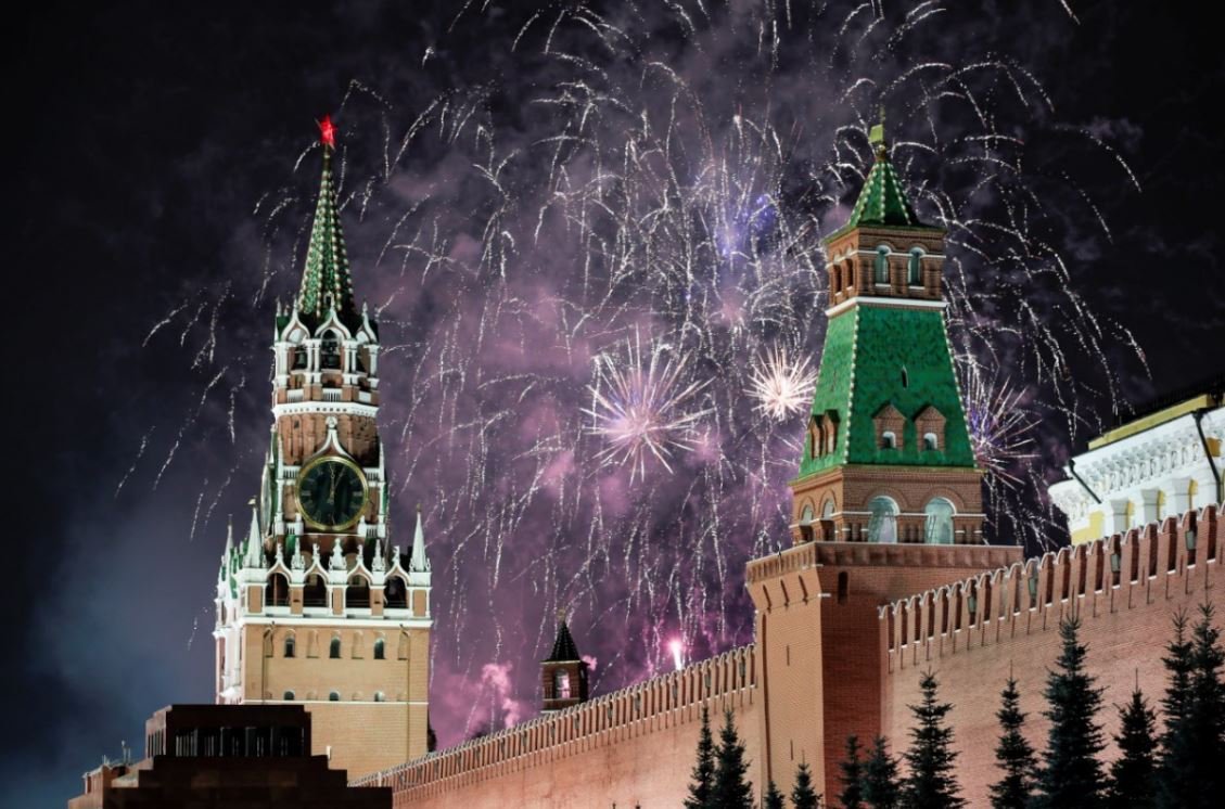 rusia-recibe-ano-nuevo-2020-ap.jpg