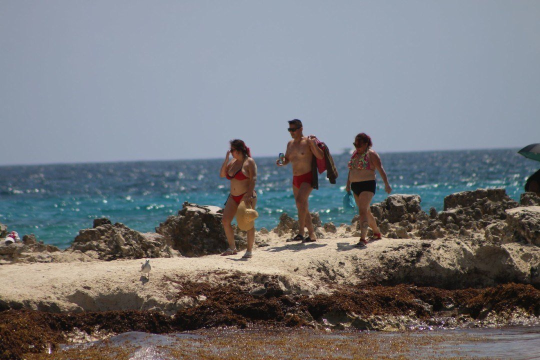 turistas-en-playas-de-cancun.jpg