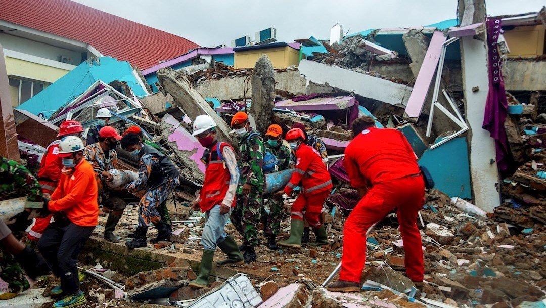 indonesia-intensifica-labores-de-rescate-en-isla-de-celebes-por-terremoto-efe.jpg