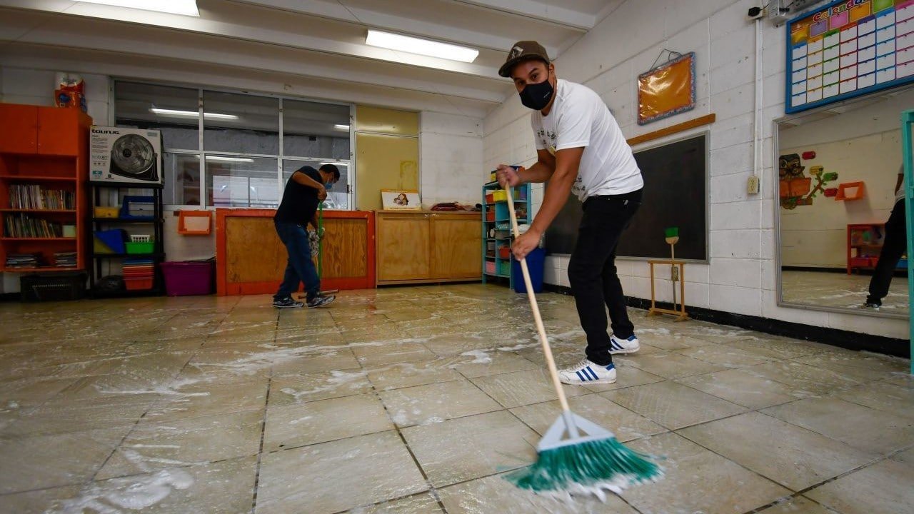limpieza-de-escuelas-en-la-cdmx.jpg
