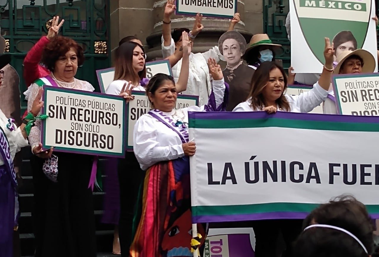 feministas-lanzan-la-fuerza-politica-todas-mexico.jpg