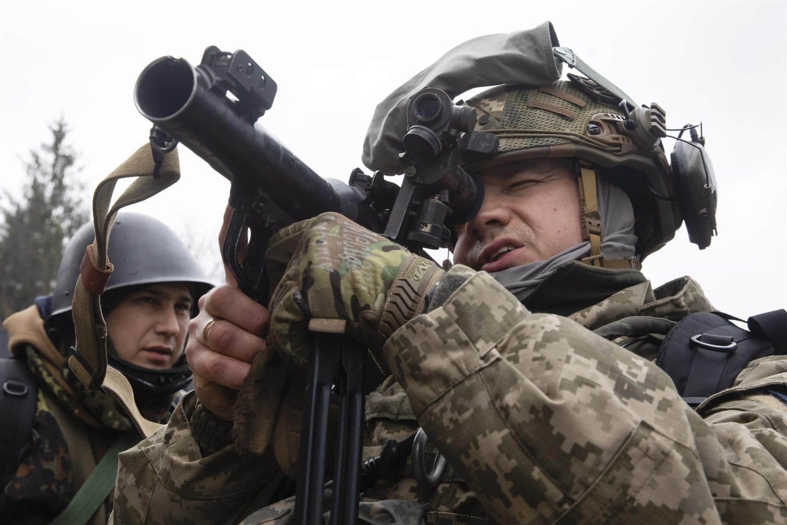 militares-en-ucrania.jpg