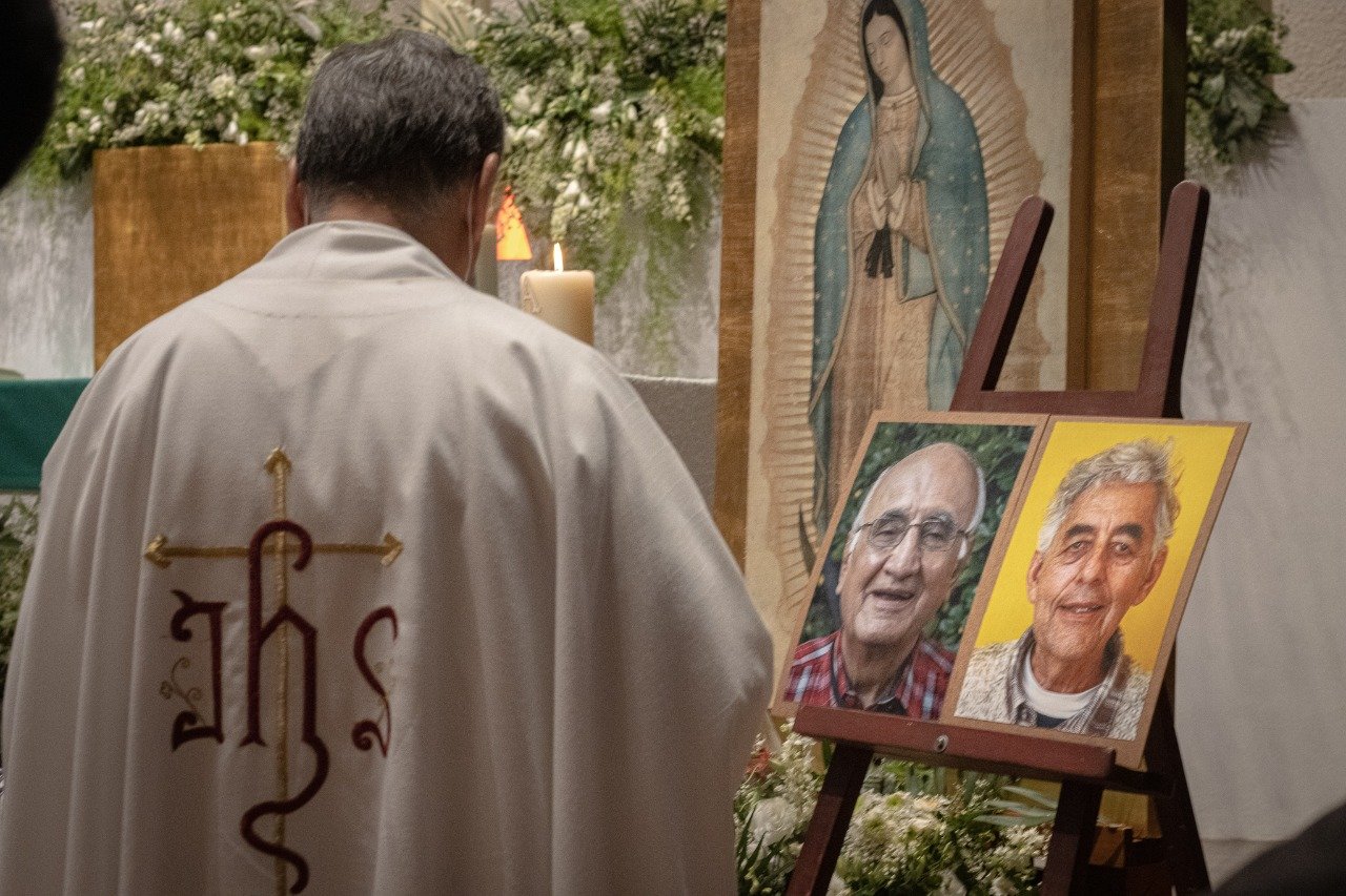 misa-en-memoria-de-sacerdotes-jesuitas-asesinados-en-cerocahui-chihuahua_2.jpg