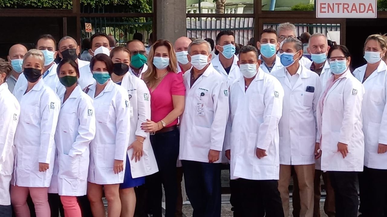llegaran-a-mexico-641-medicos-especialistas-cubanos-zoe-robledo-imss.jpg