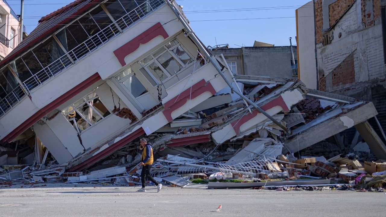 terremoto-Turquia-muertos.jpeg