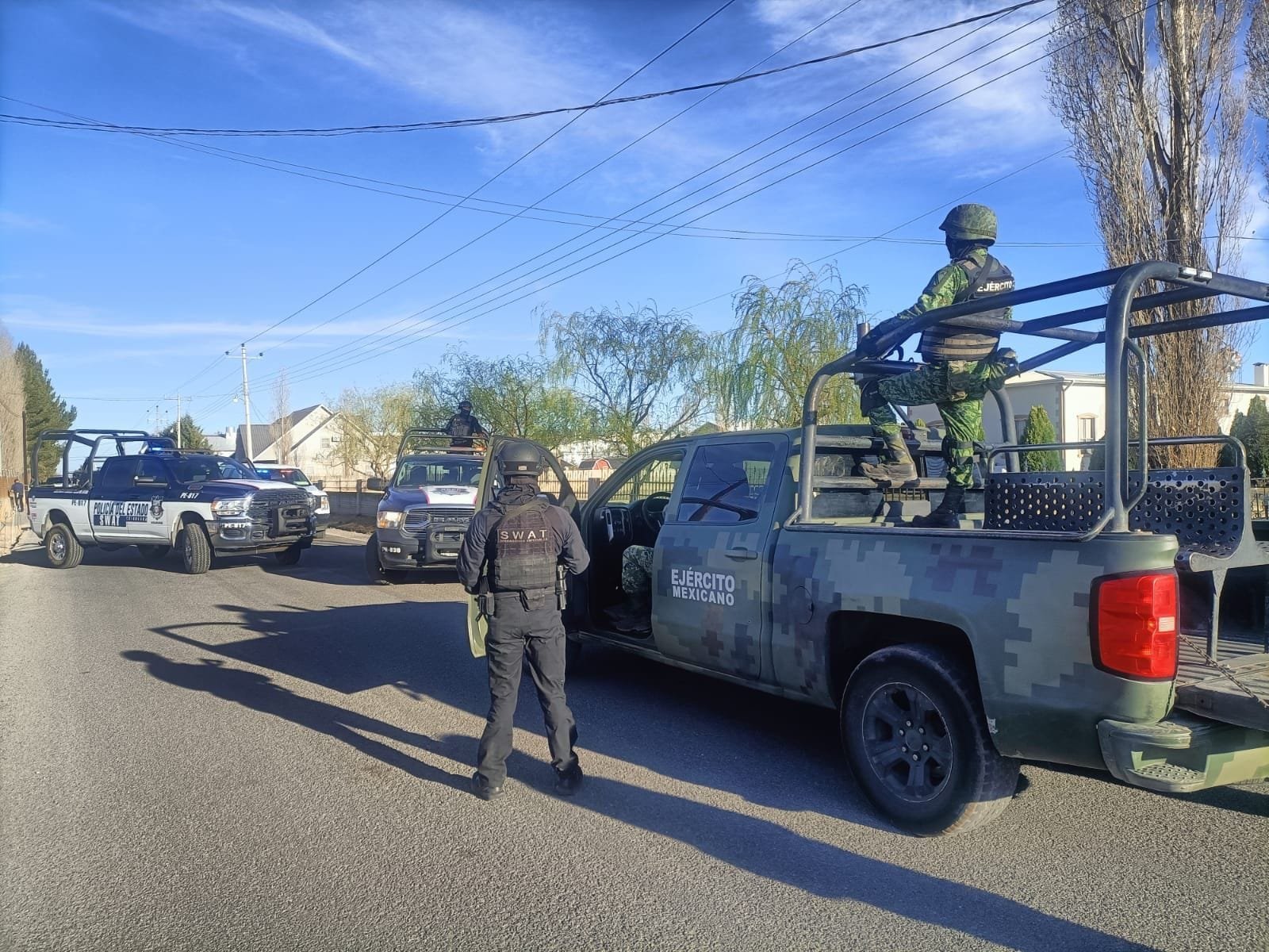 autoridades-estatales-y-federales-en-chihuahua-tras-enfrentamiento.jpg