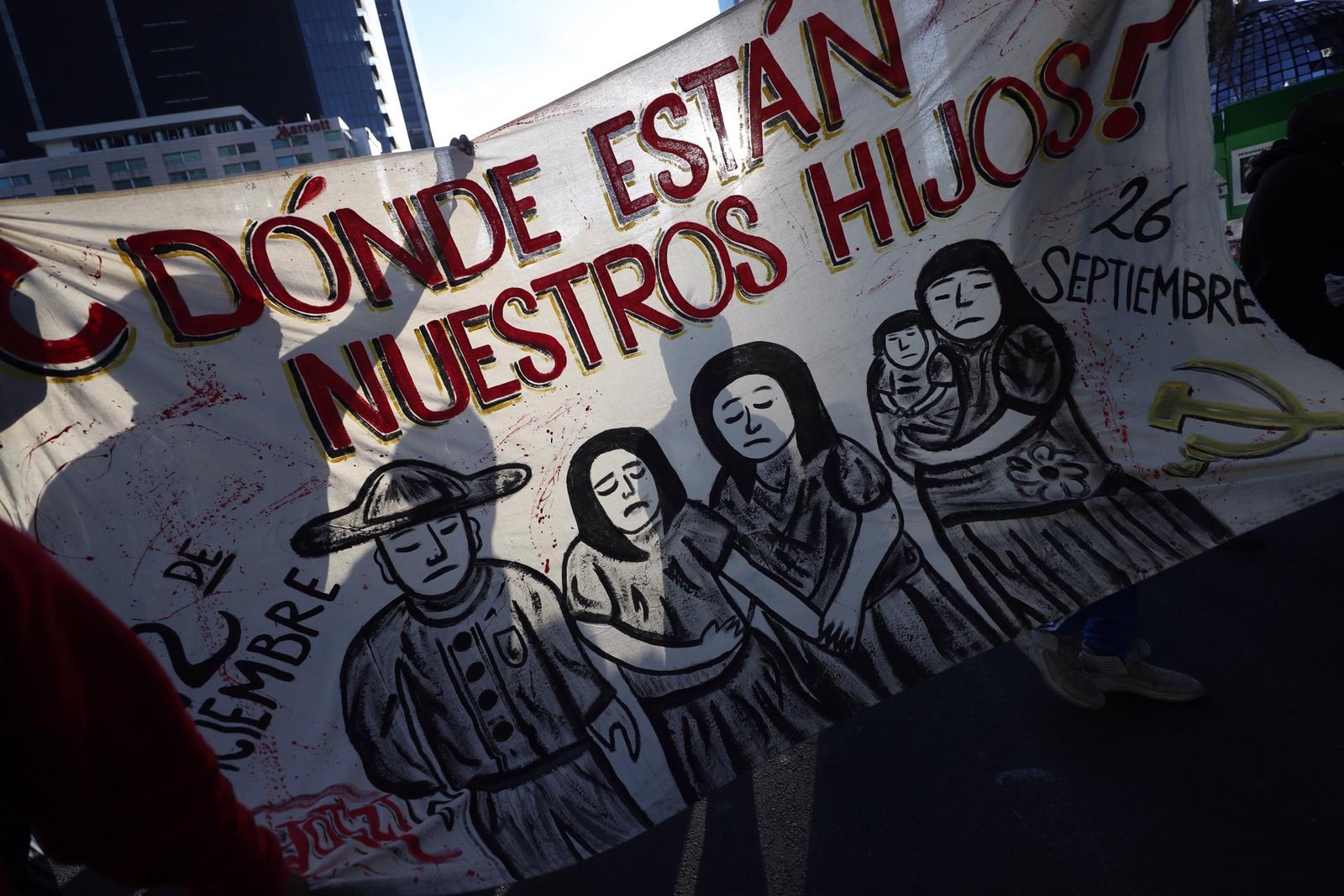 manifestacion-en-9no-aniversario-del-caso-ayotzinapa.jpg