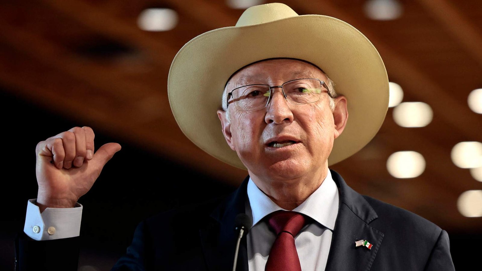 relacion-comercial-mexico-eeuu-esta-protegida-por-el-t-mec-afirma-embajador-ken-salazar.jpg