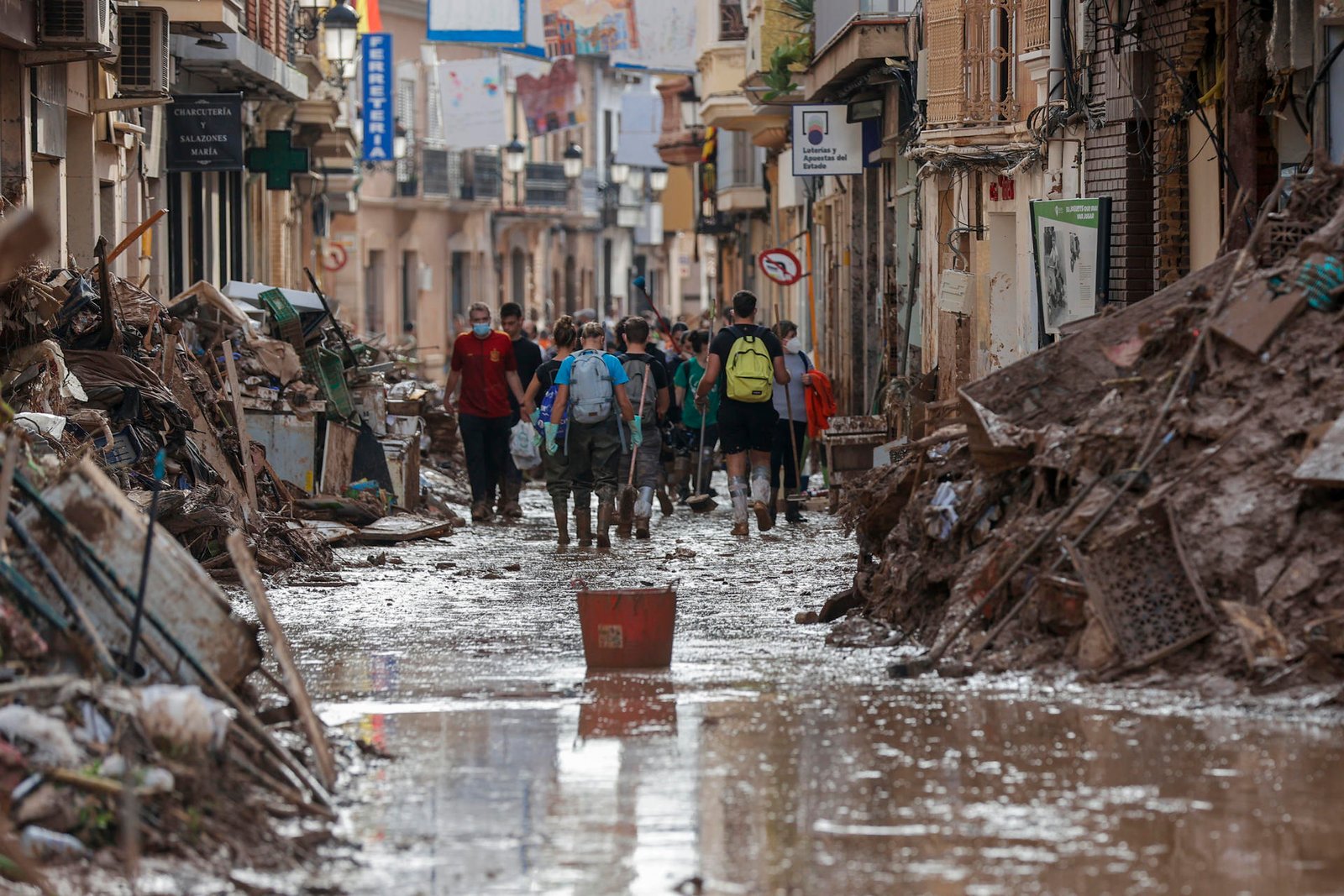 situacion-en-paiporta-por-el-temporal.jpg