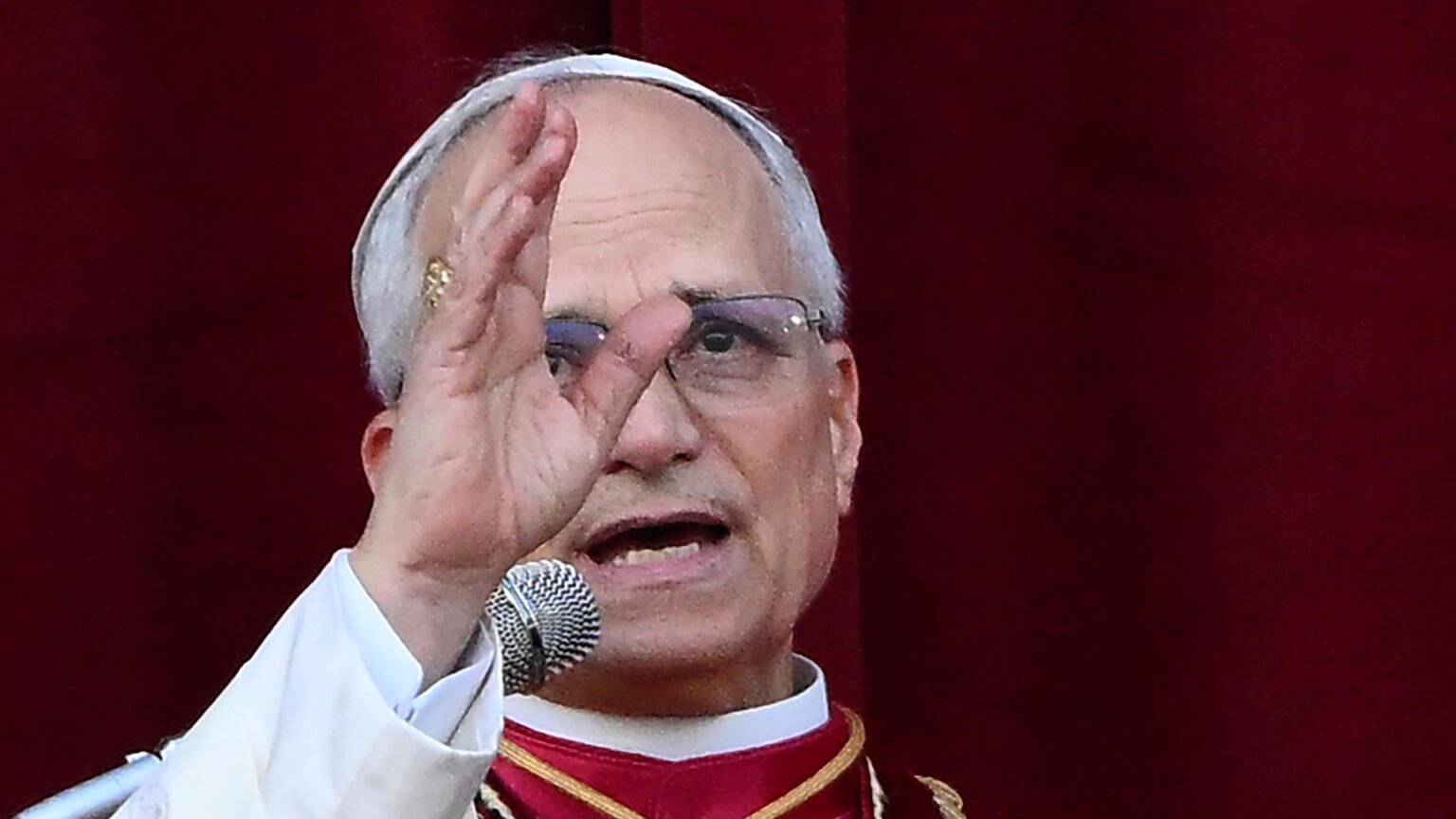 papa-leon-xiv-en-su-primera-aparicion-publica-1536x864-1.jpg