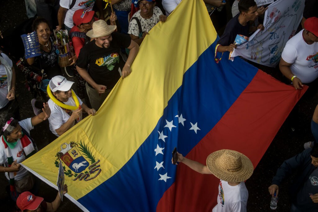 bandera-de-venezuela-1024x683-1.jpg