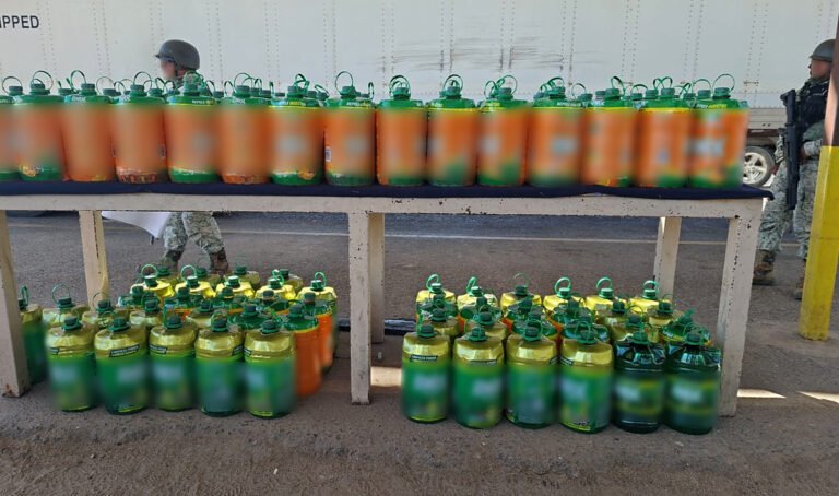 decomisan-mil-67-litros-de-metanfetamina-oculta-en-bidones-de-limpiador-en-sonora-768x454-1.jpg