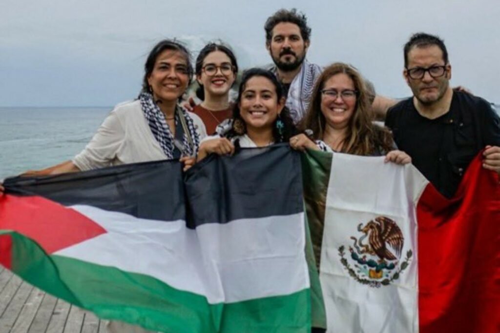 seis-mexicanos-flotilla-global-sumud-gaza-1024x683-1.jpg