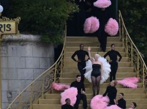 Deslumbra Lady Gaga en la inauguración de los Juegos Olímpicos de París 2024